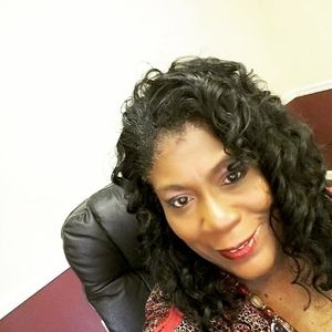 Meet your Posher, Deborah